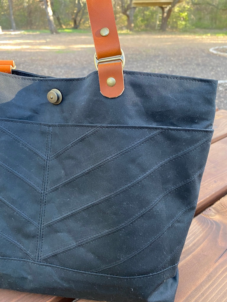 Calleta Tote