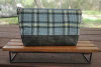 Live Oak Pouch - Sage Plaid